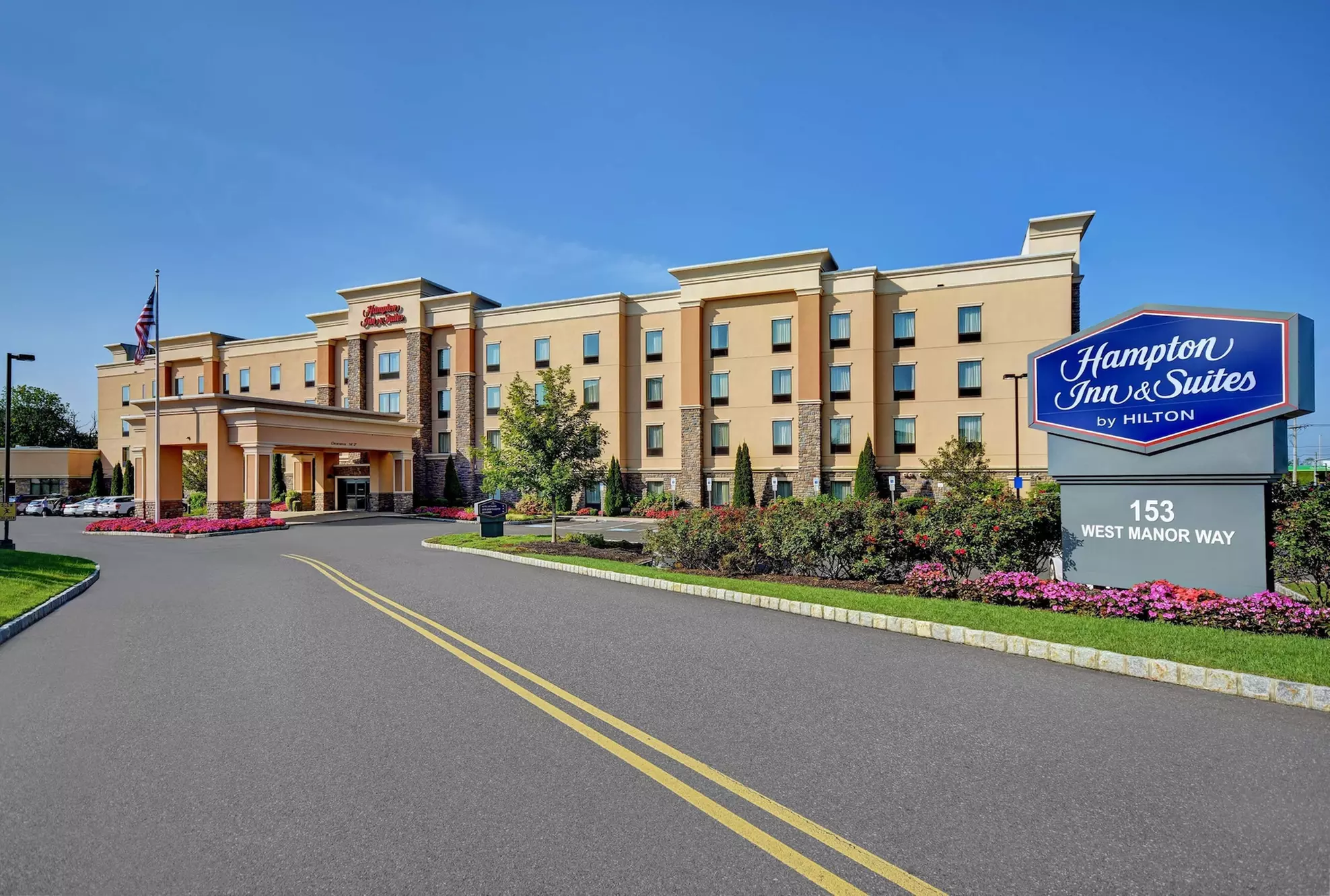Hampton Inn & Suites Robbinsville - Primary Image