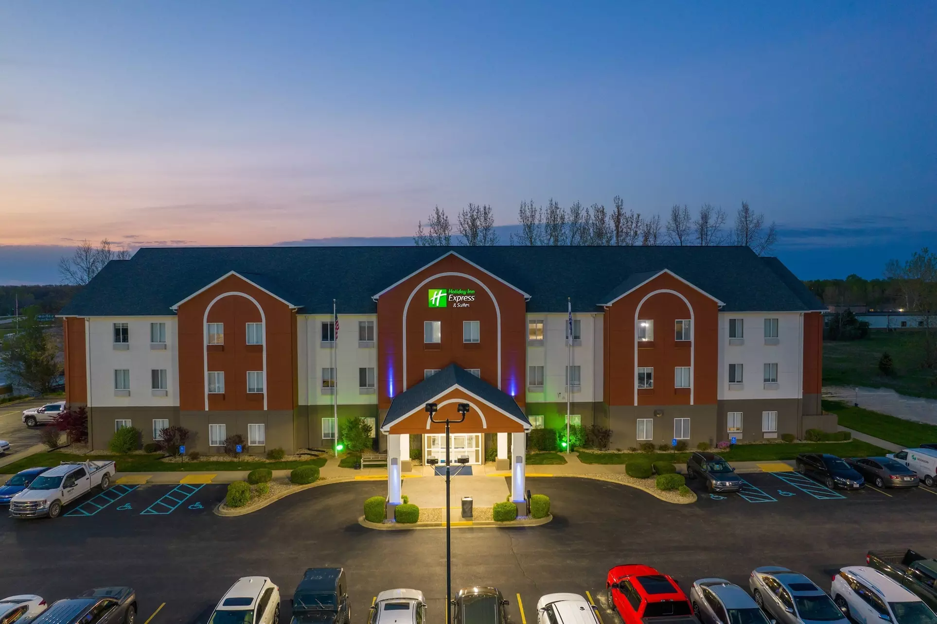 Holiday Inn Express Hotel & Suites Bedford by IHG - Primary Image