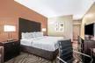 La Quinta Inn & Suites by Wyndham Beeville - Second Medium