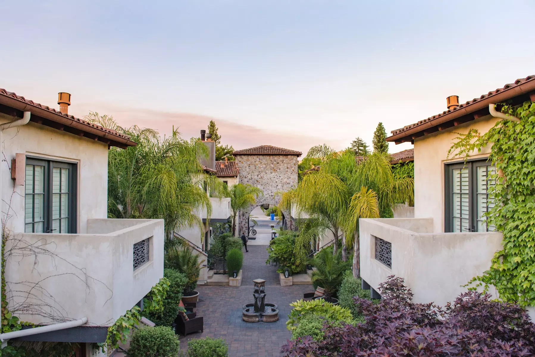 North Block Hotel - Primary Image