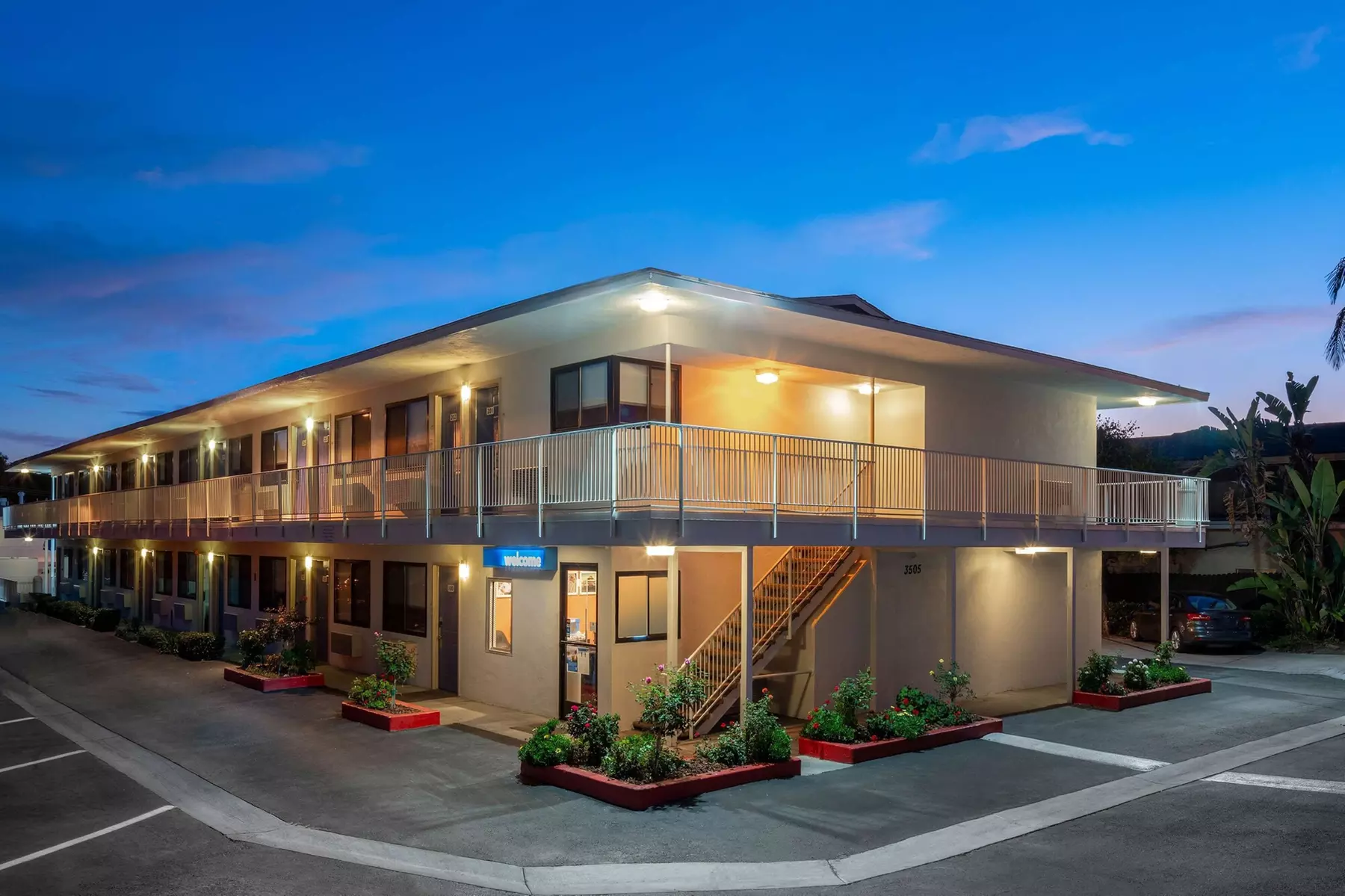 Motel 6 Santa Barbara, CA - State Street - Primary Image