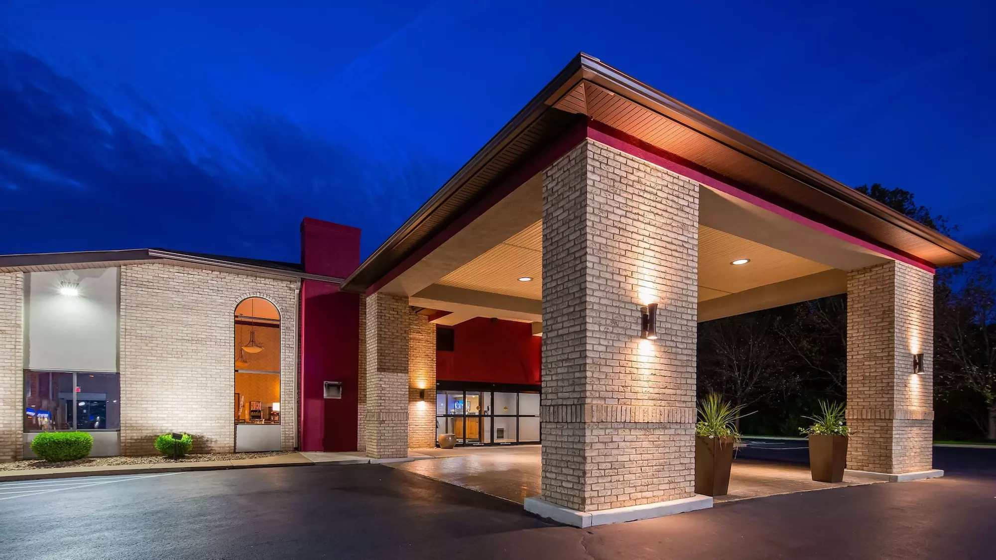 Best Western Plus North Canton Inn & Suites - Primary Image