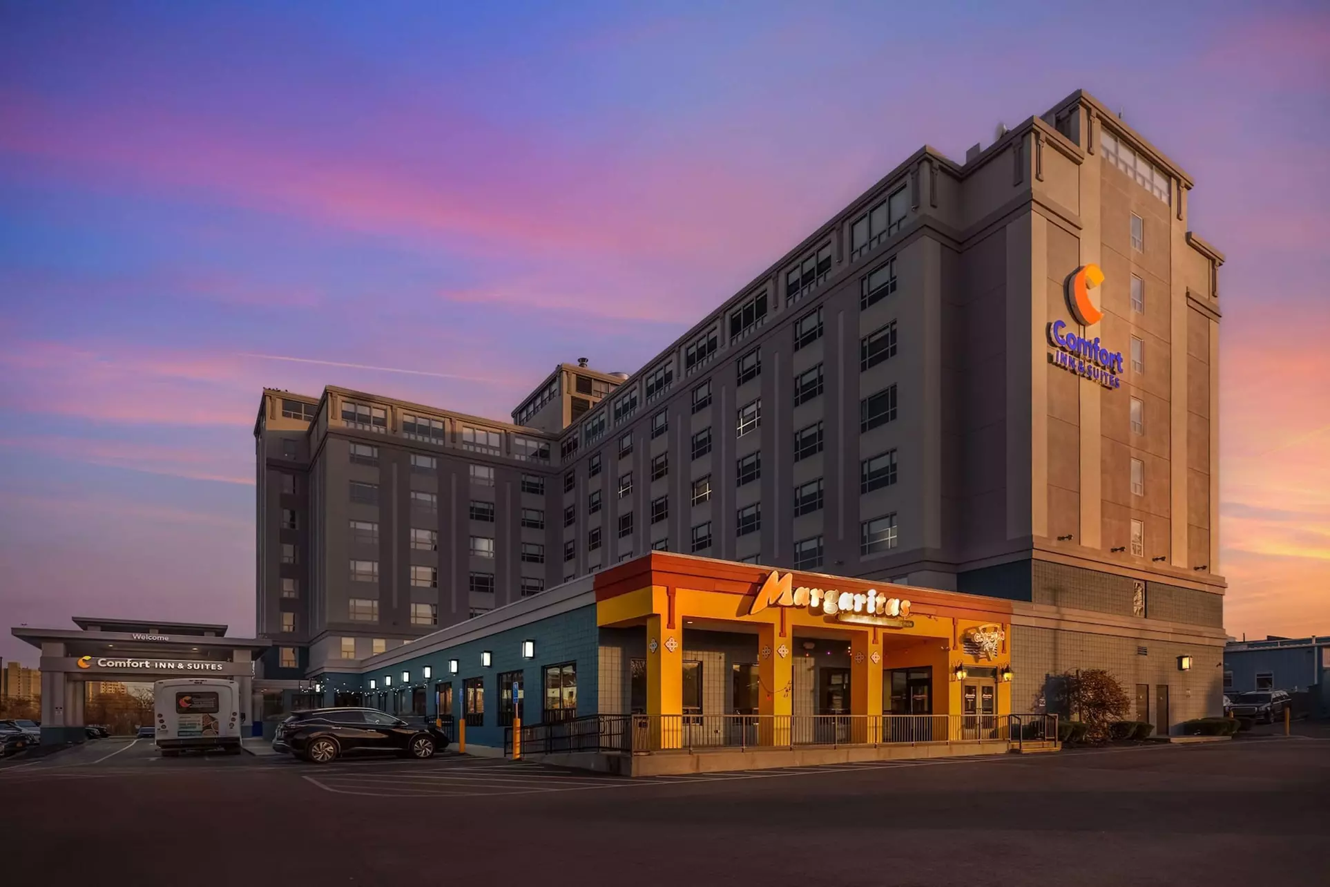 Comfort Inn & Suites Logan International Airport - Primary Image