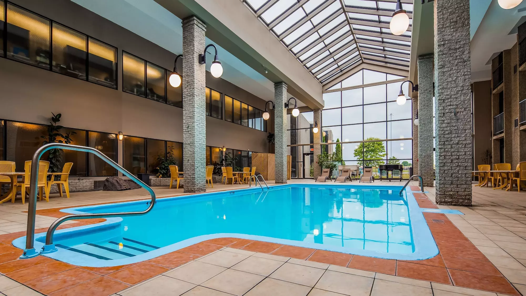 Best Western Hotel Universel Drummondville - Primary Image
