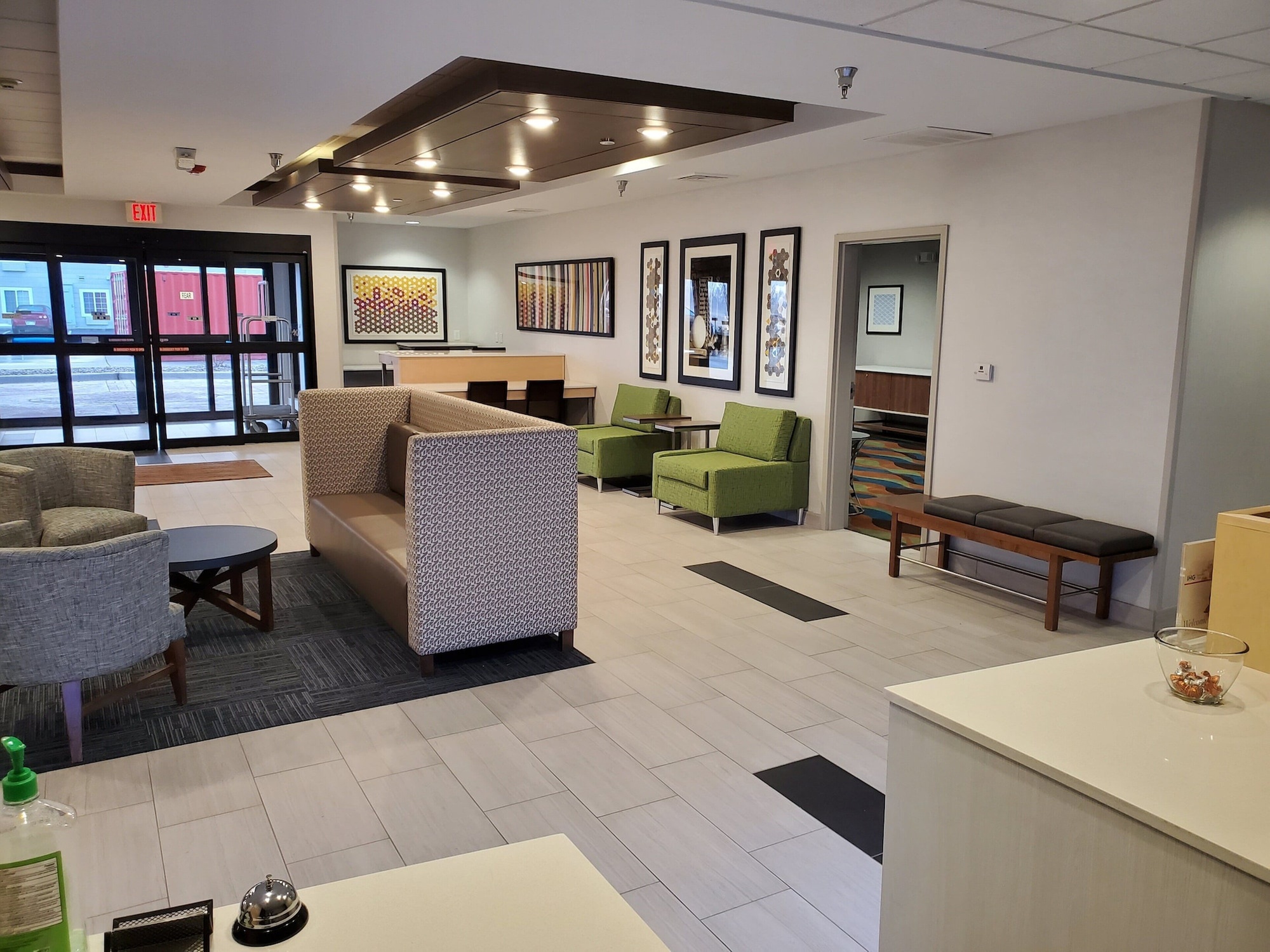 Holiday Inn Express & Suites Junction City by IHG