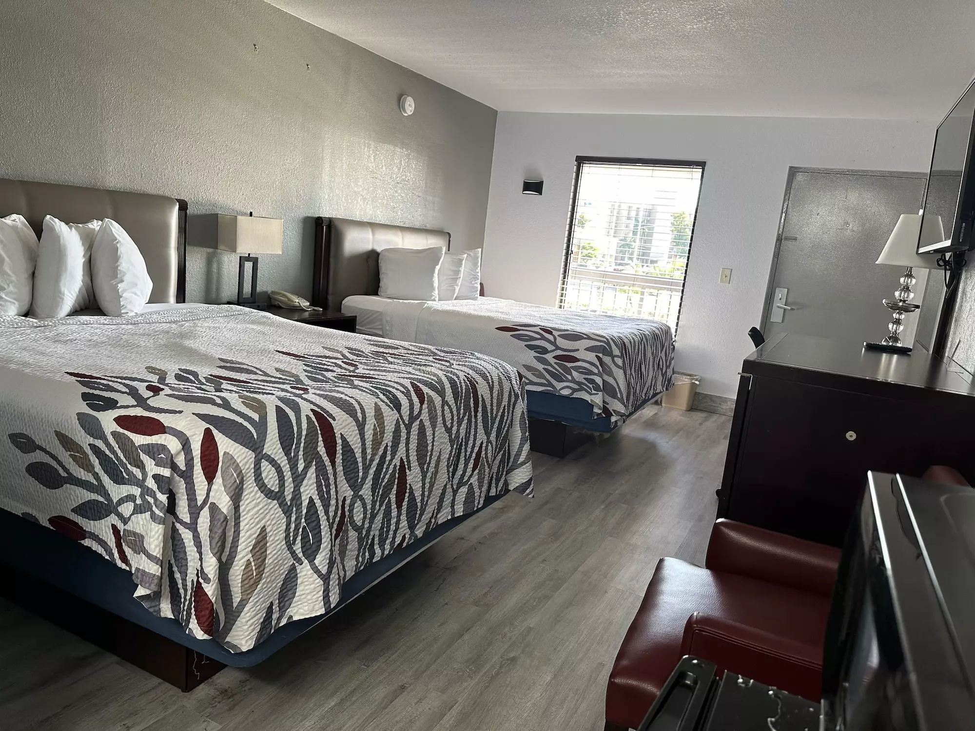 Riverview Inn - Primary Image