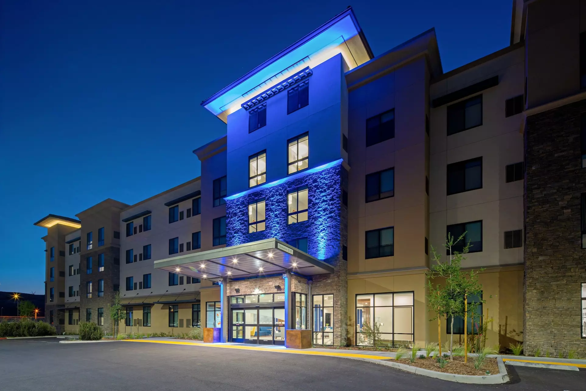Holiday Inn Express & Suites Valencia - Santa Clarita by IHG - Primary Image