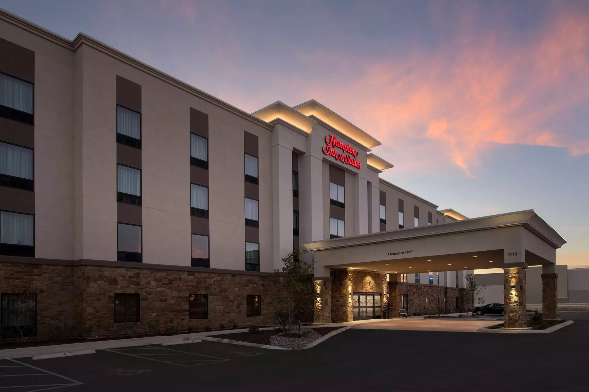 Hampton Inn & Suites San Antonio Lackland AFB SeaWorld - Primary Image