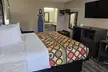 Super 8 by Wyndham Metairie - Second Medium