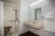 Super 8 by Wyndham Washington - Second Medium