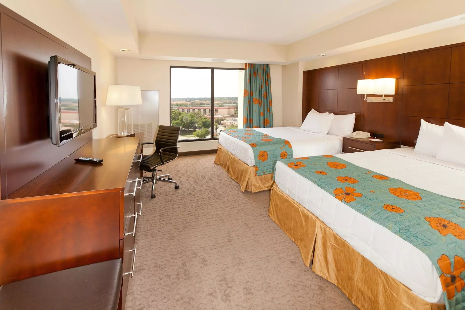 Ramada Plaza Resort & Suites by Wyndham Orlando Intl Drive - Primary Image