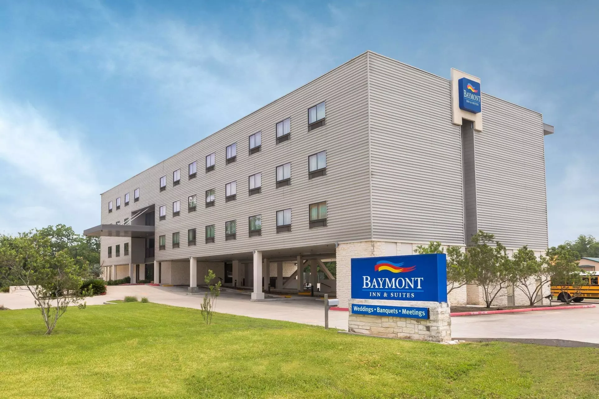 Baymont by Wyndham Columbus - Primary Image
