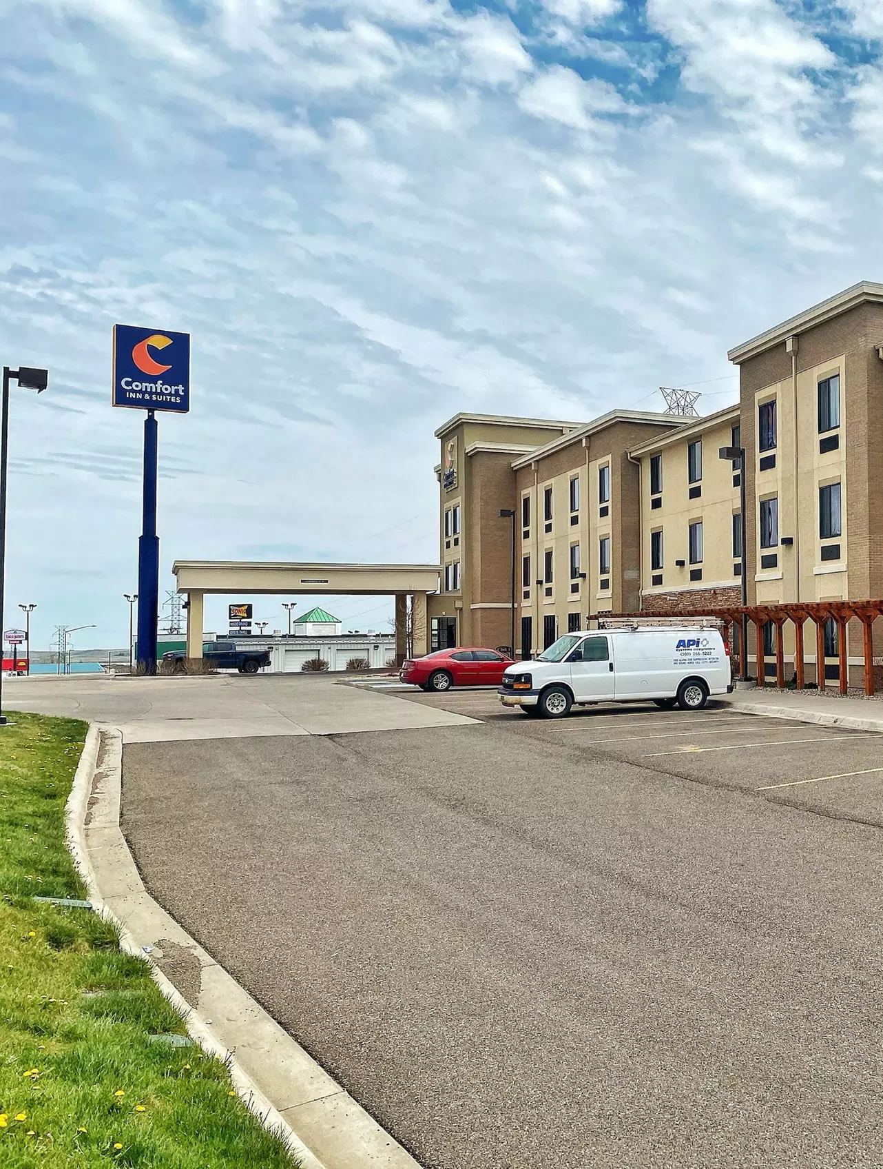 Comfort Inn & Suites - Primary Image