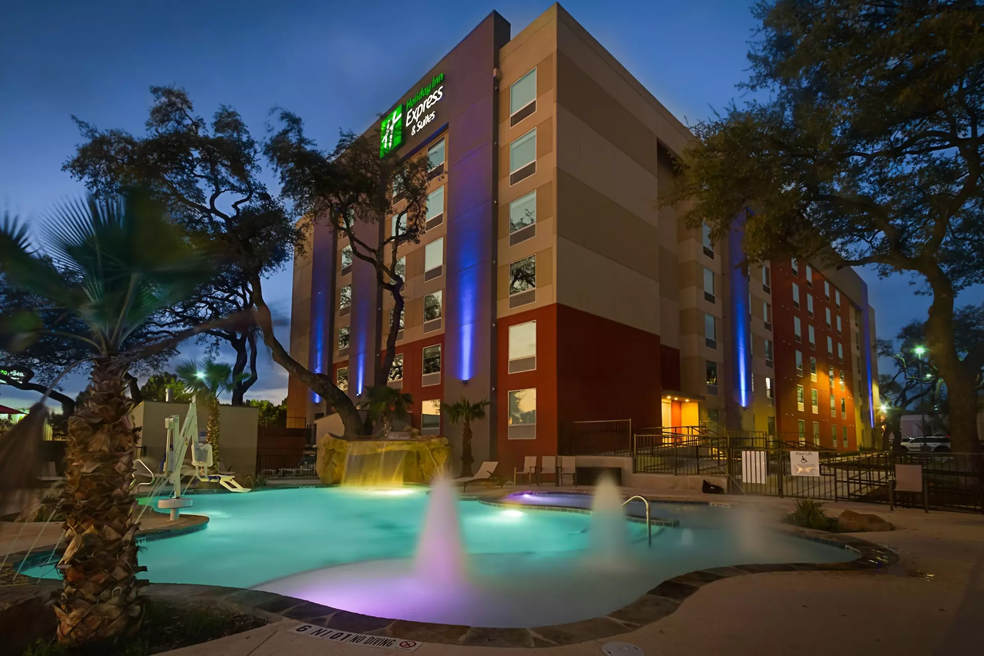 Holiday Inn Express & Suites San Antonio Medical-Six Flags, an IHG Hotel - Primary Image