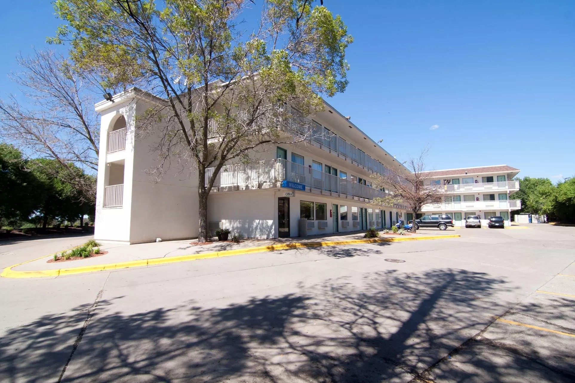 Motel 6 Roseville, MN - Minneapolis North - Primary Image