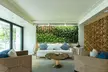 Espacio The Jewel Of Waikiki - Second Medium