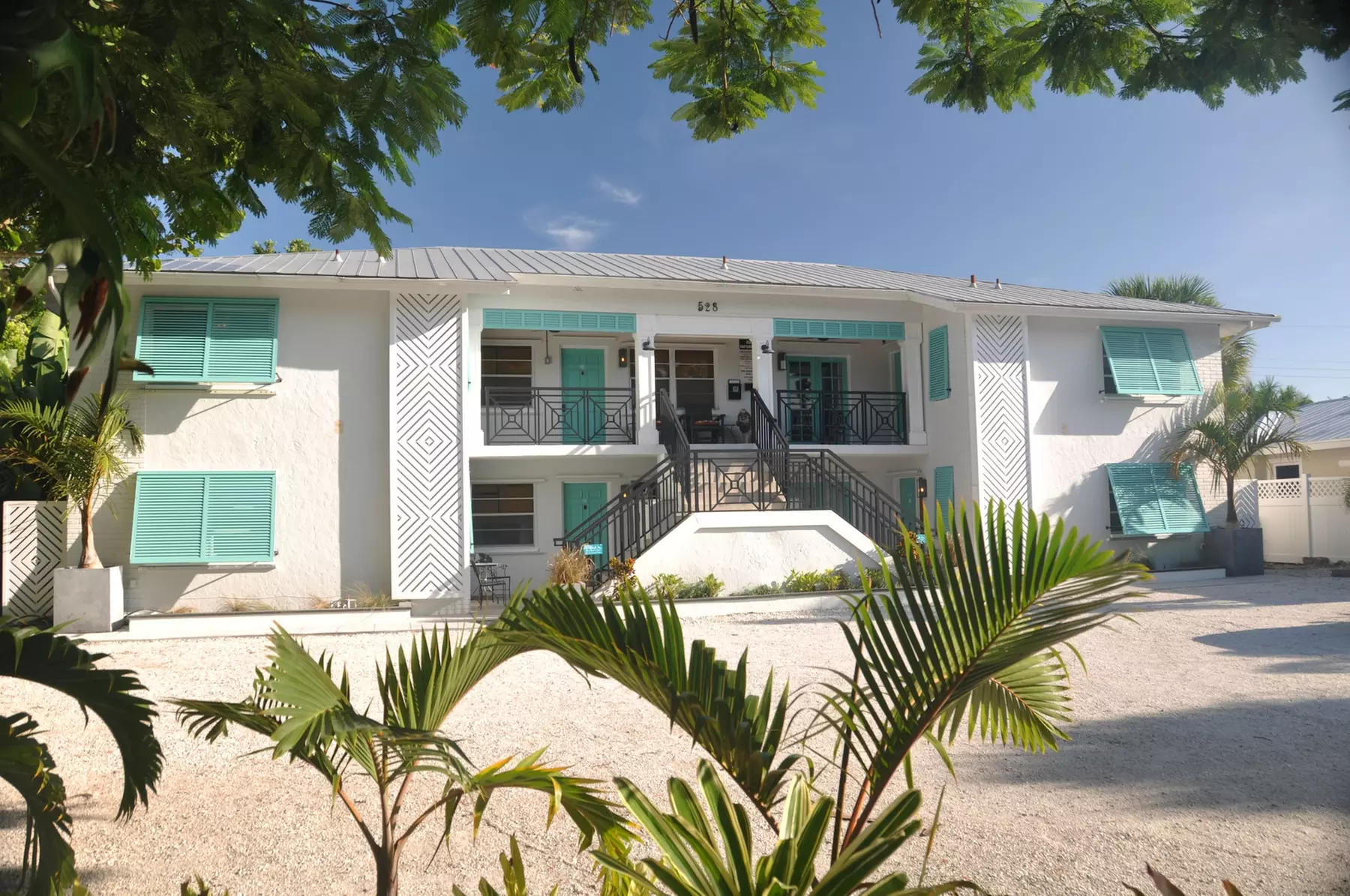 Lido Islander Inn - Primary Image