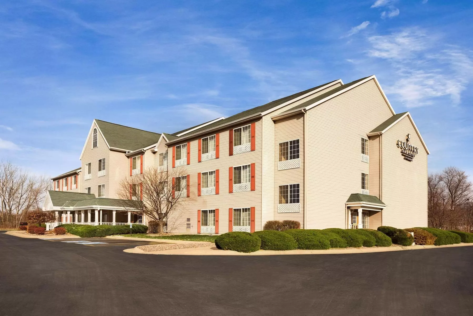 Country Inn & Suites by Radisson, Clinton, IA - Primary Image