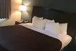 AmericInn by Wyndham Monmouth - Second Medium
