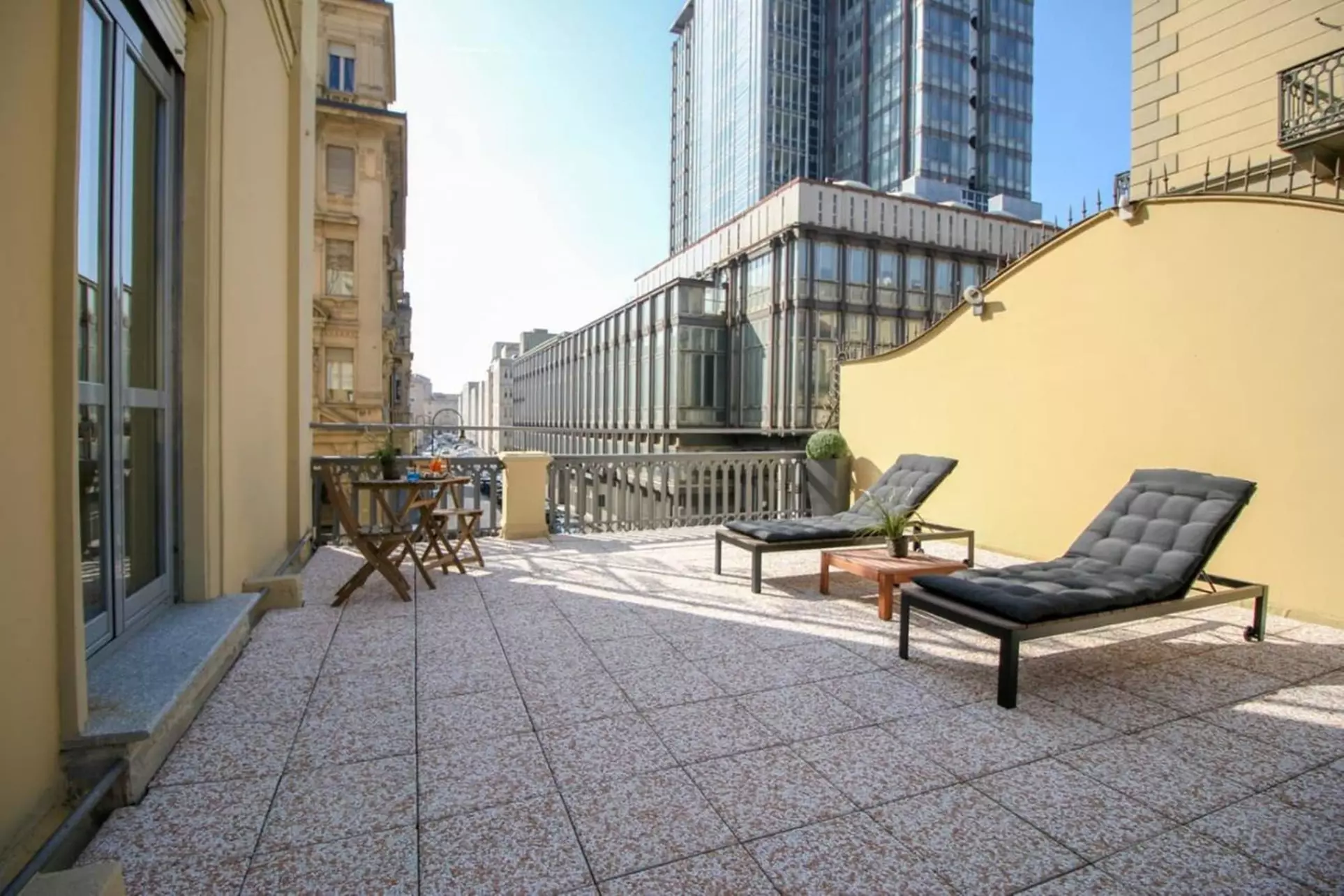 Hotel Diplomatic - Primary Image