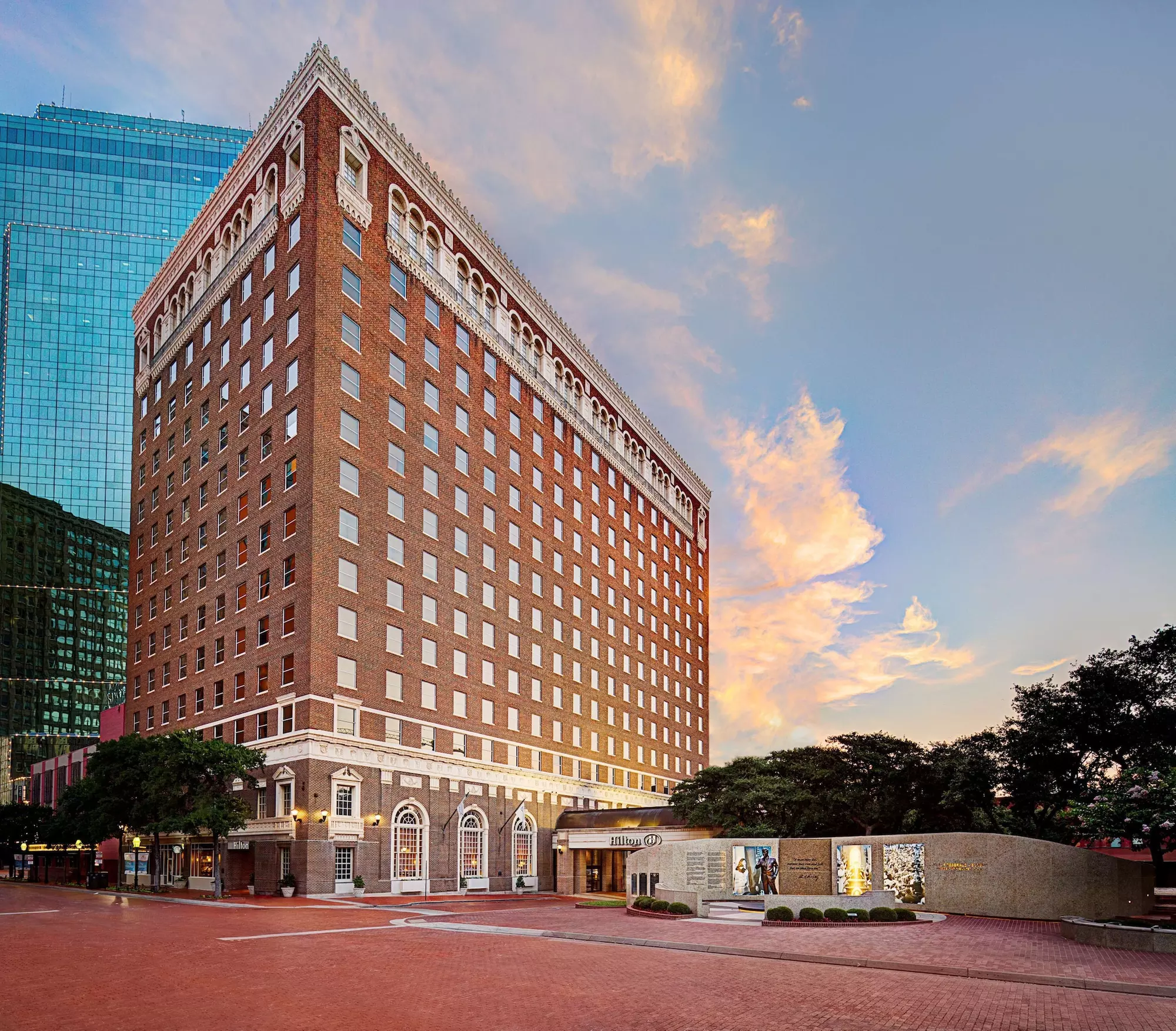 Hilton Fort Worth - Primary Image
