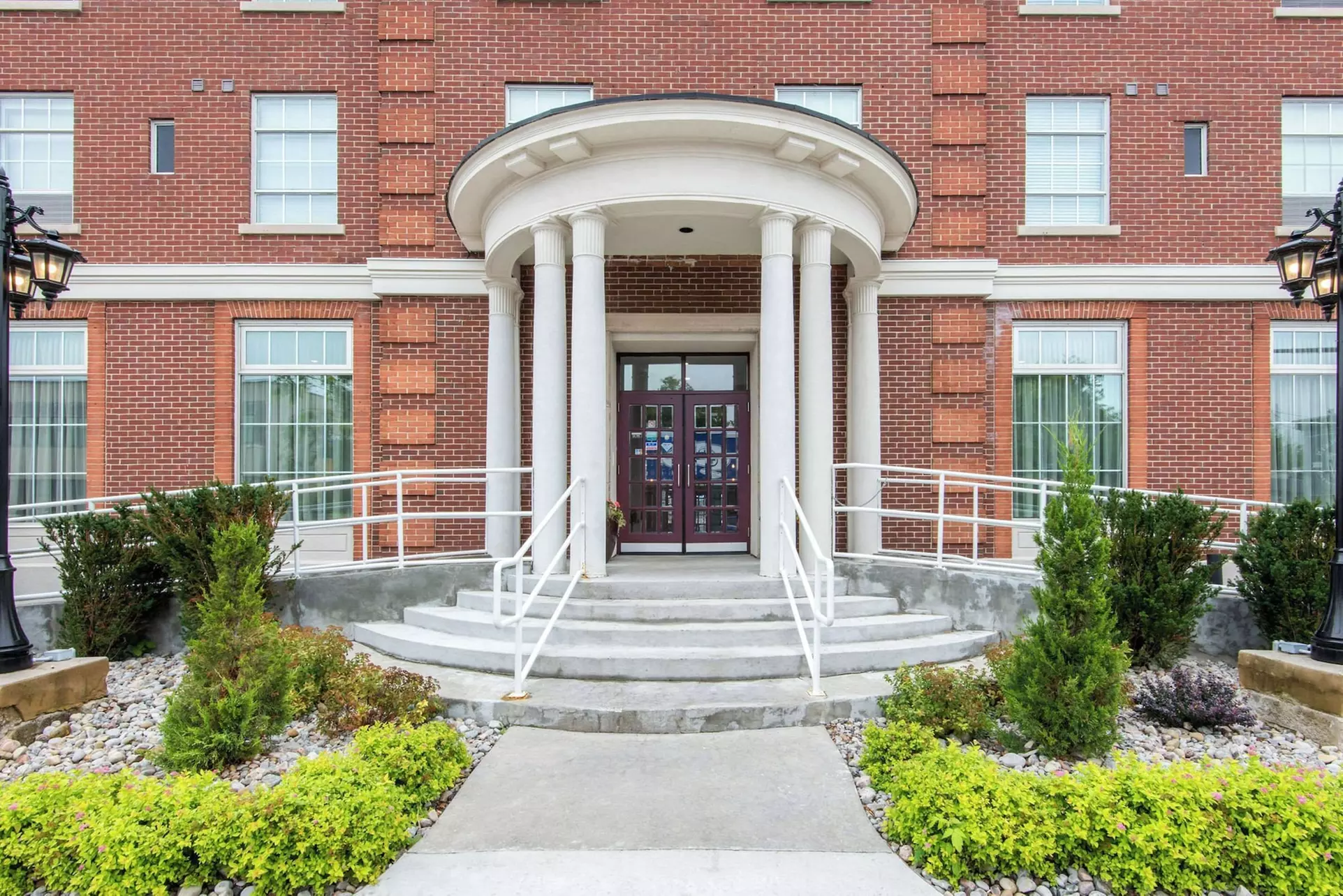 The Champlain Waterfront Hotel, an Ascend Hotel Collection - Primary Image