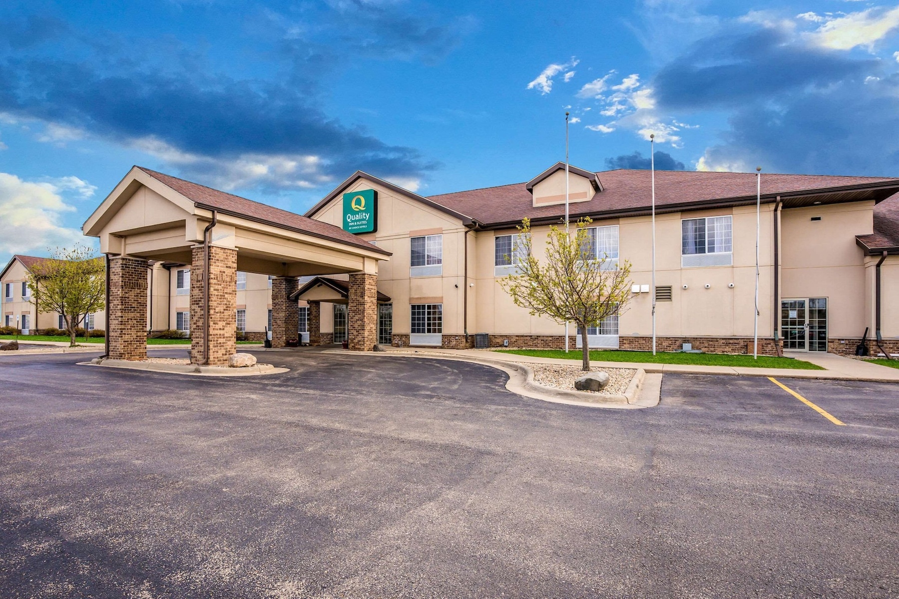 Quality Inn & Suites Lodi I-90