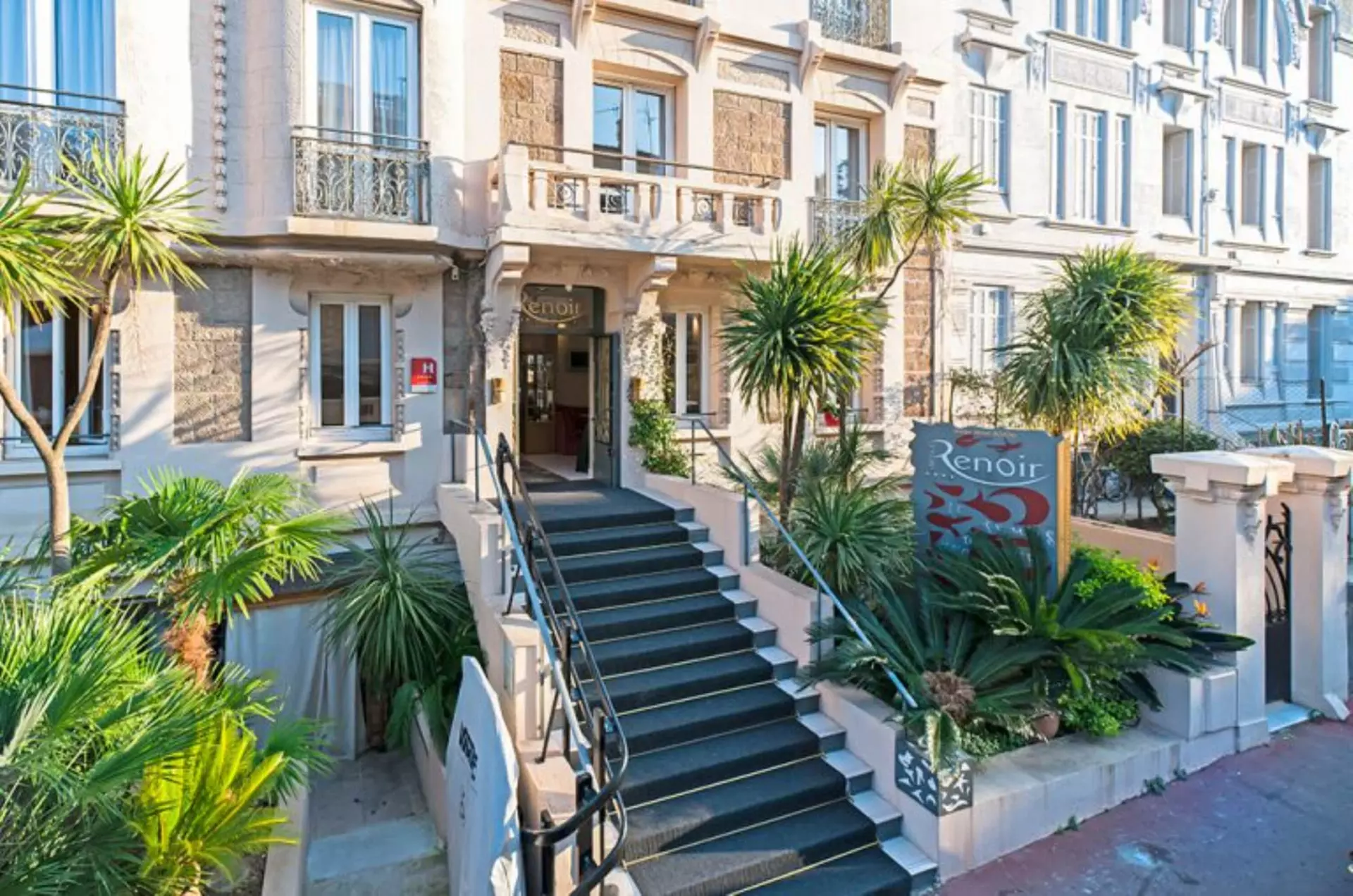 Hotel Renoir - Primary Image