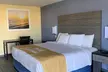 Days Inn by Wyndham Okmulgee - Second Medium