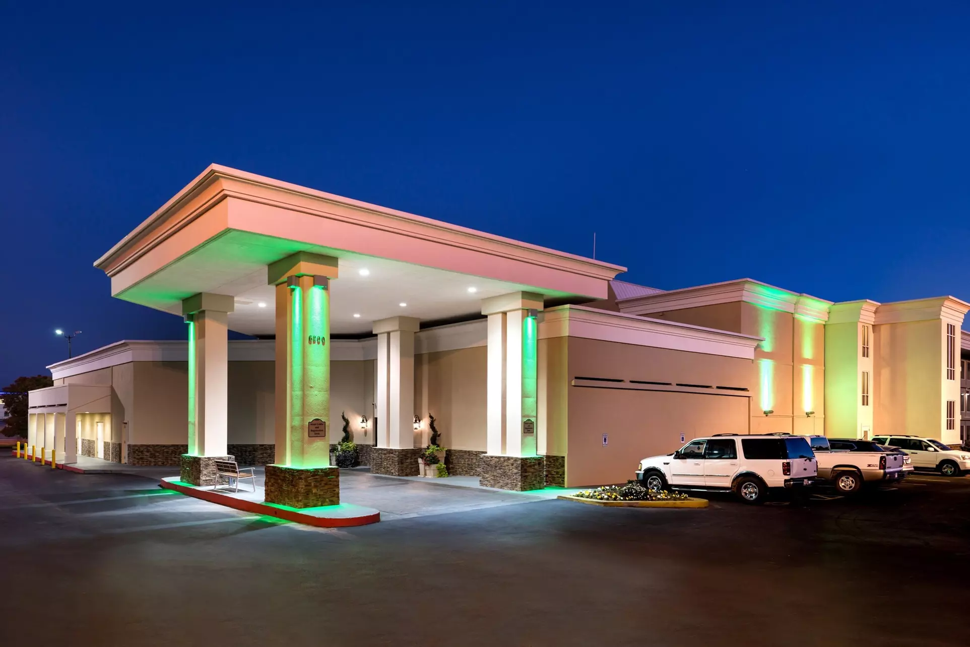 Holiday Inn Hotel & Suites Oklahoma City North, an IHG Hotel - Primary Image