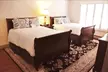 Cow Hollow Inn & Suites - Second Medium