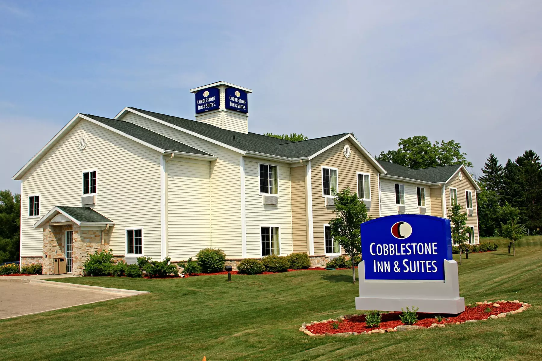 Cobblestone Inn & Suites - Clintonville - Primary Image