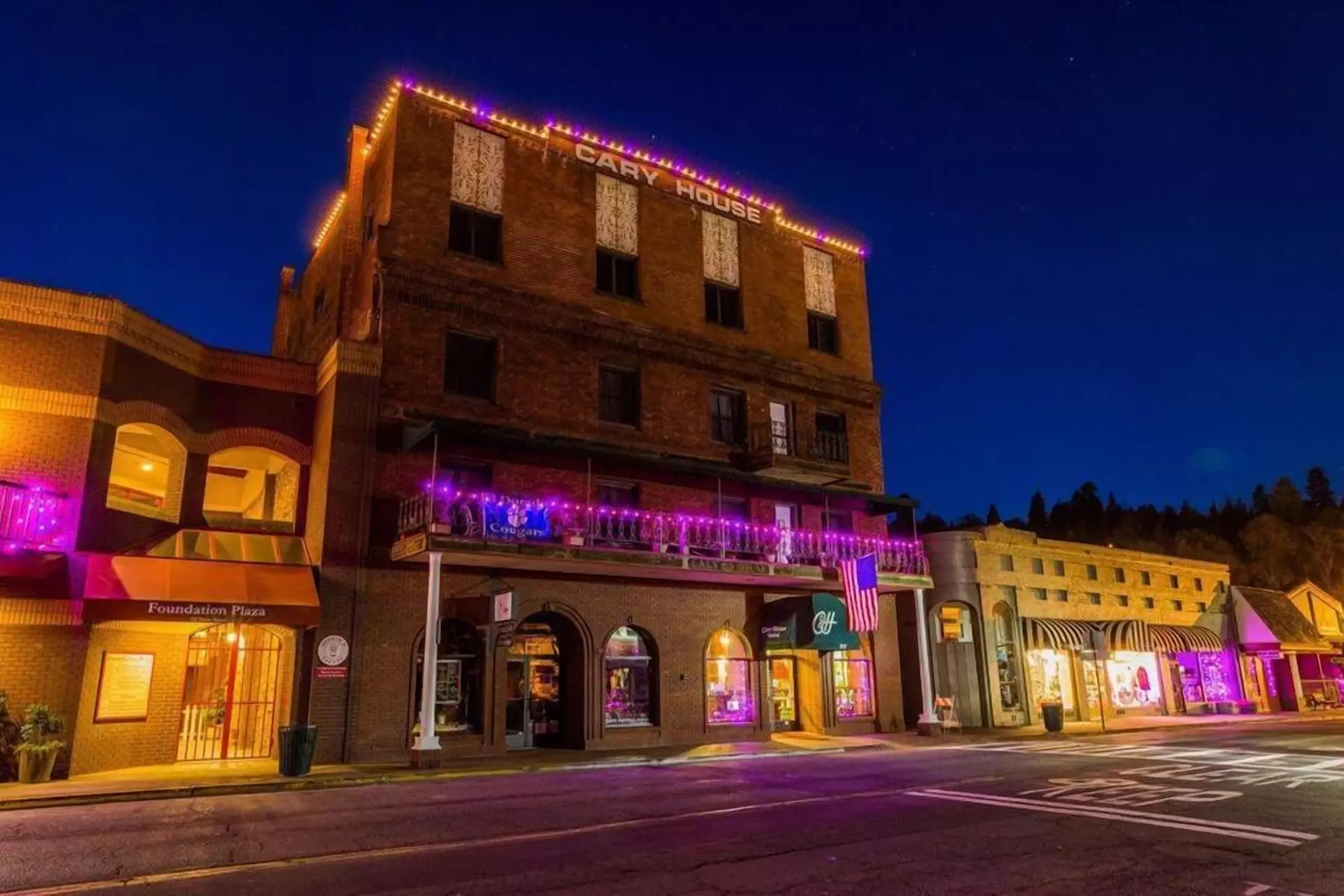 Historic Cary House Hotel - Primary Image