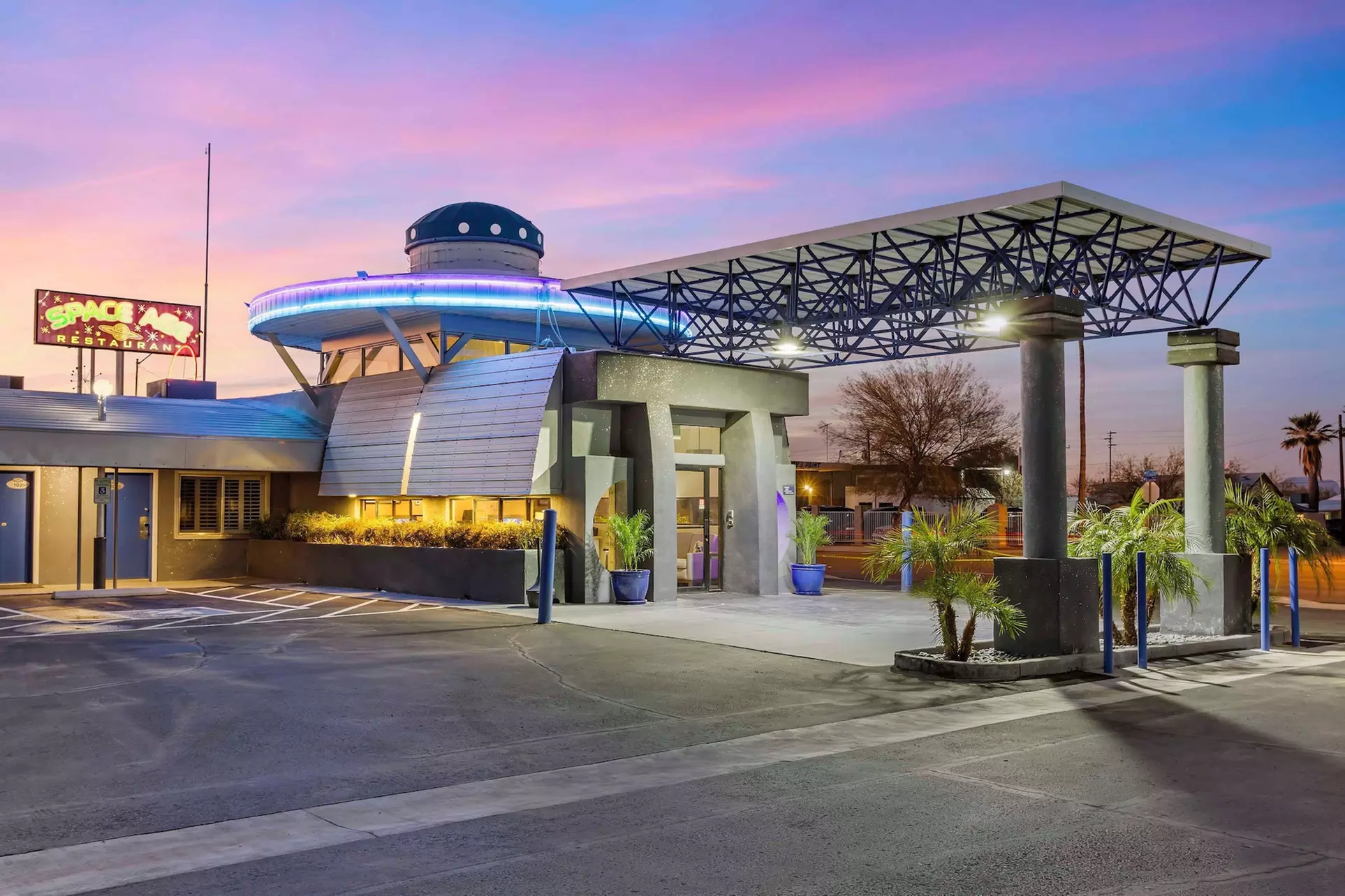 Best Western Space Age Lodge - Primary Image