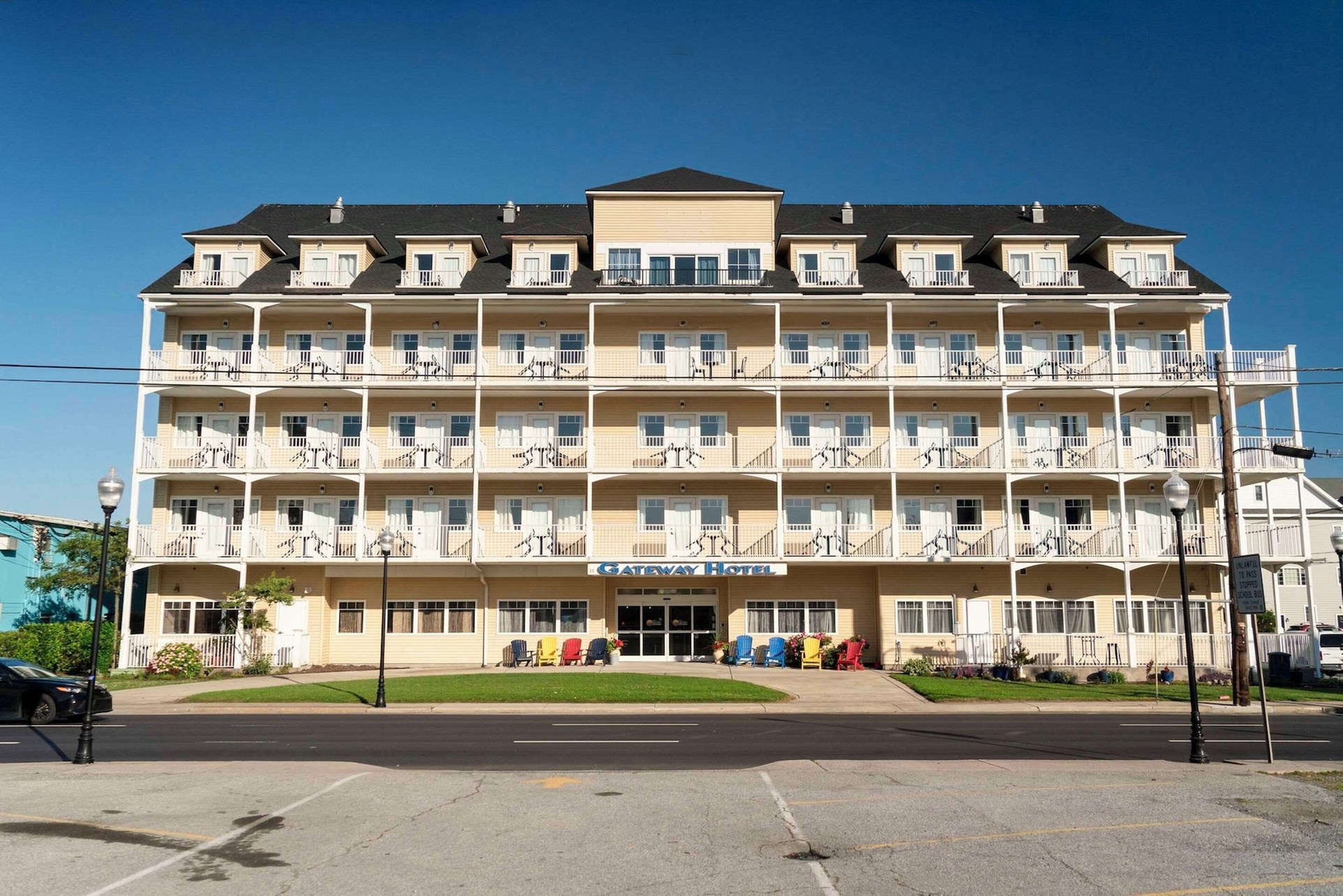 Gateway Hotel & Suites, an Ascend Collection Hotel