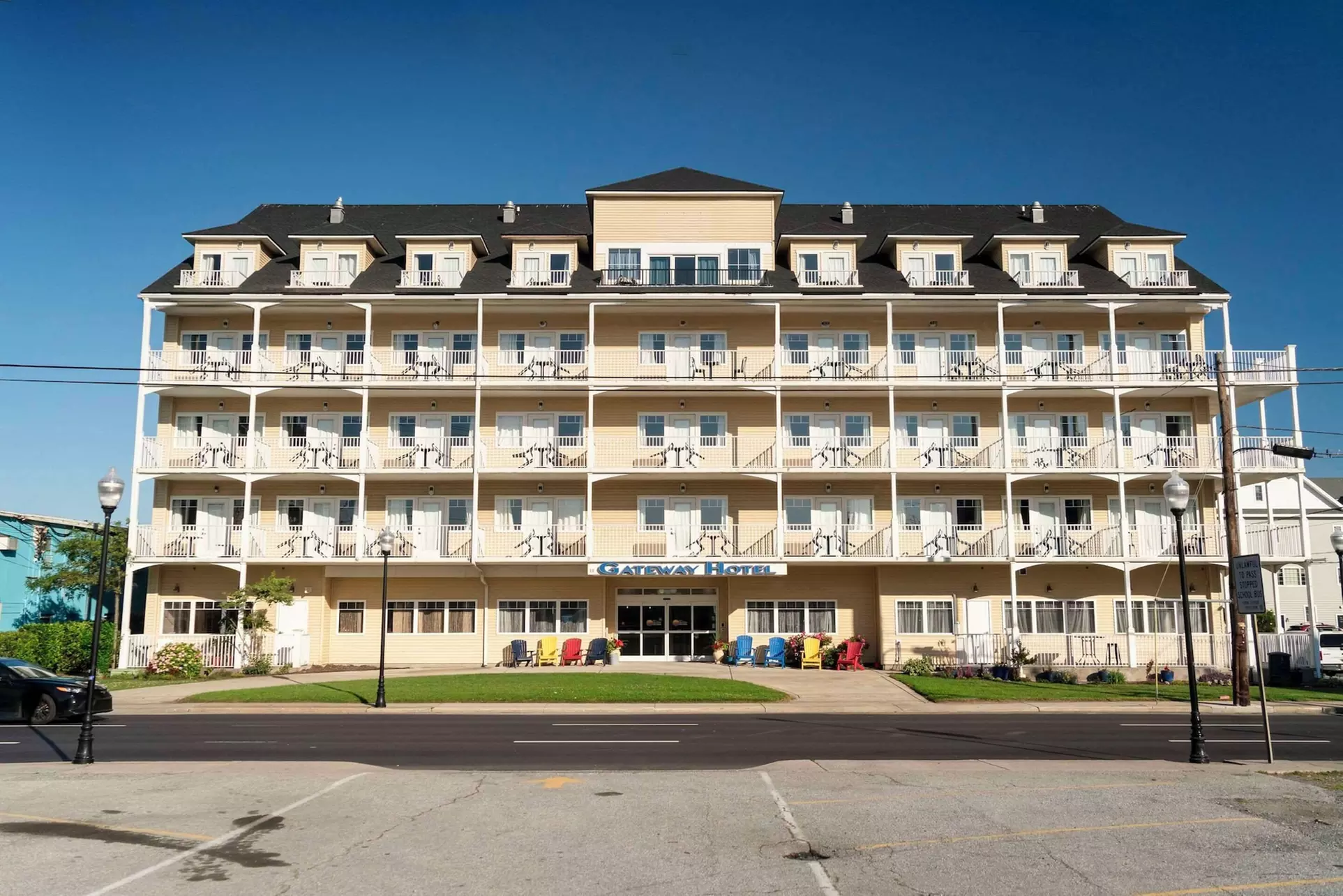 Gateway Hotel & Suites, an Ascend Collection Hotel - Primary Image