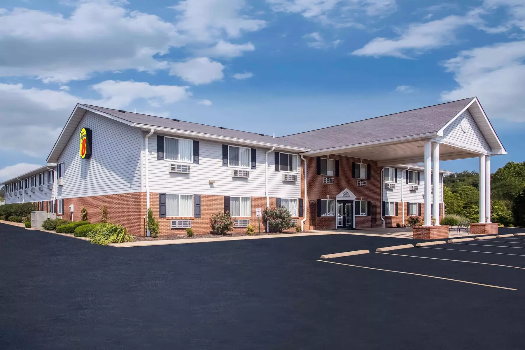 Super 8 by Wyndham Washington - Primary Image