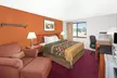 Super 8 by Wyndham Algona - Second Medium