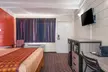Rodeway Inn - Second Medium