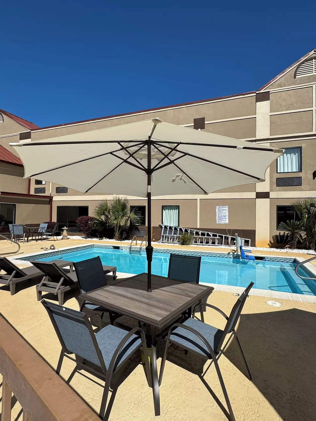 Red Roof Inn Moss Point - Primary Image