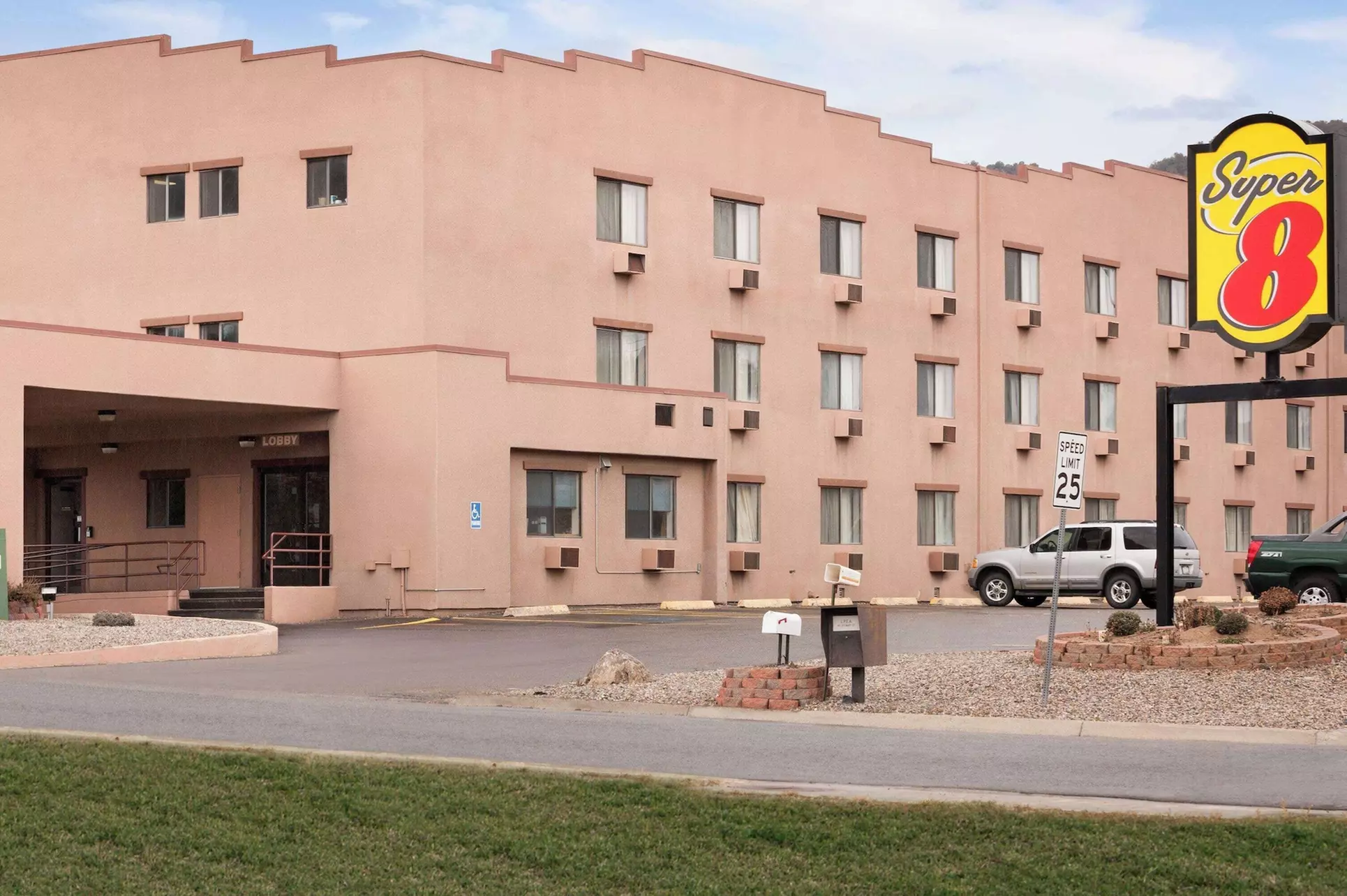 Super 8 by Wyndham Durango - Primary Image