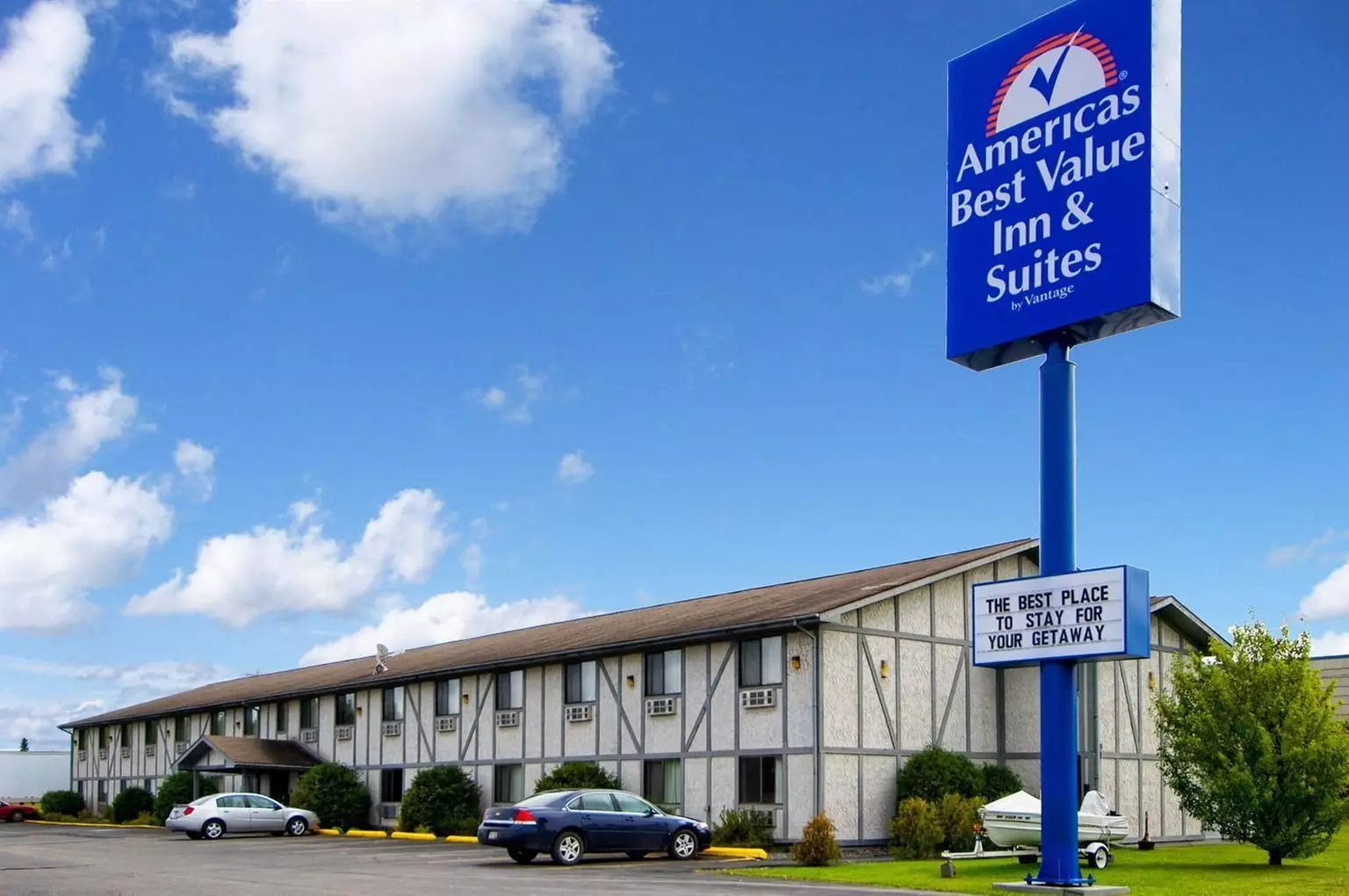 Americas Best Value Inn & Suites International Falls - Primary Image