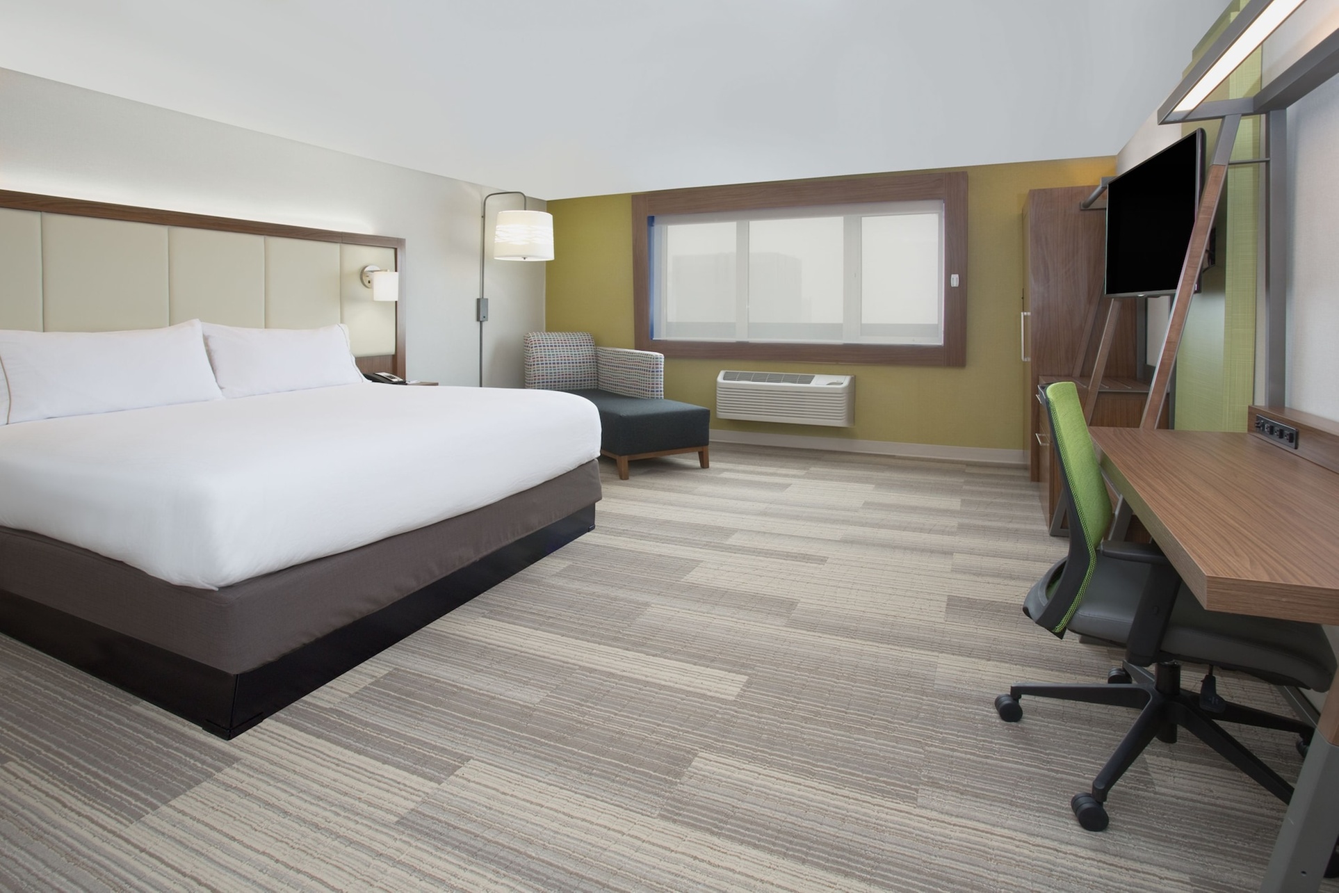 Holiday Inn Express & Suites Houston IAH - Beltway 8 by IHG