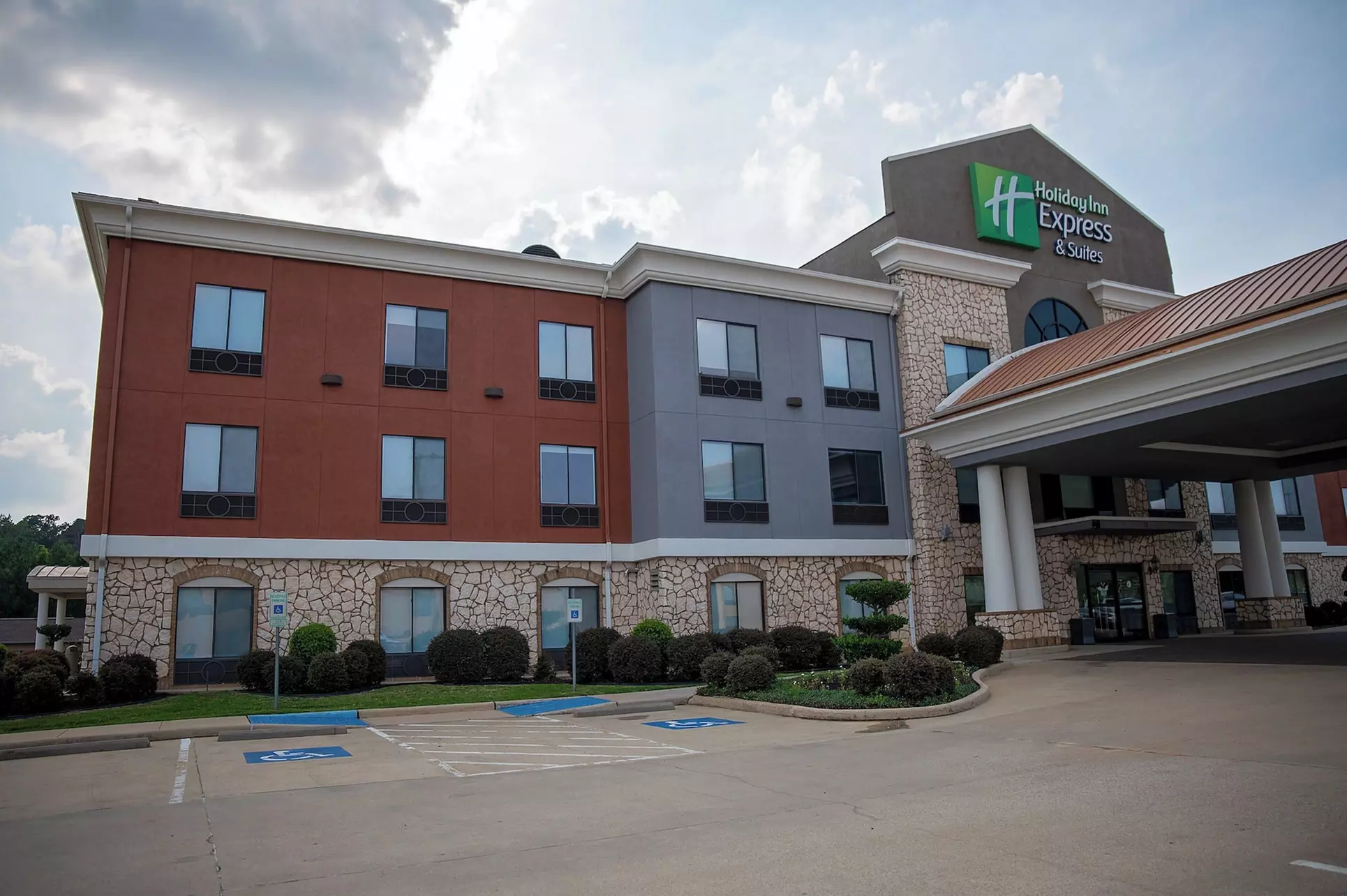 Holiday Inn Express & Suites Center by IHG - Primary Image