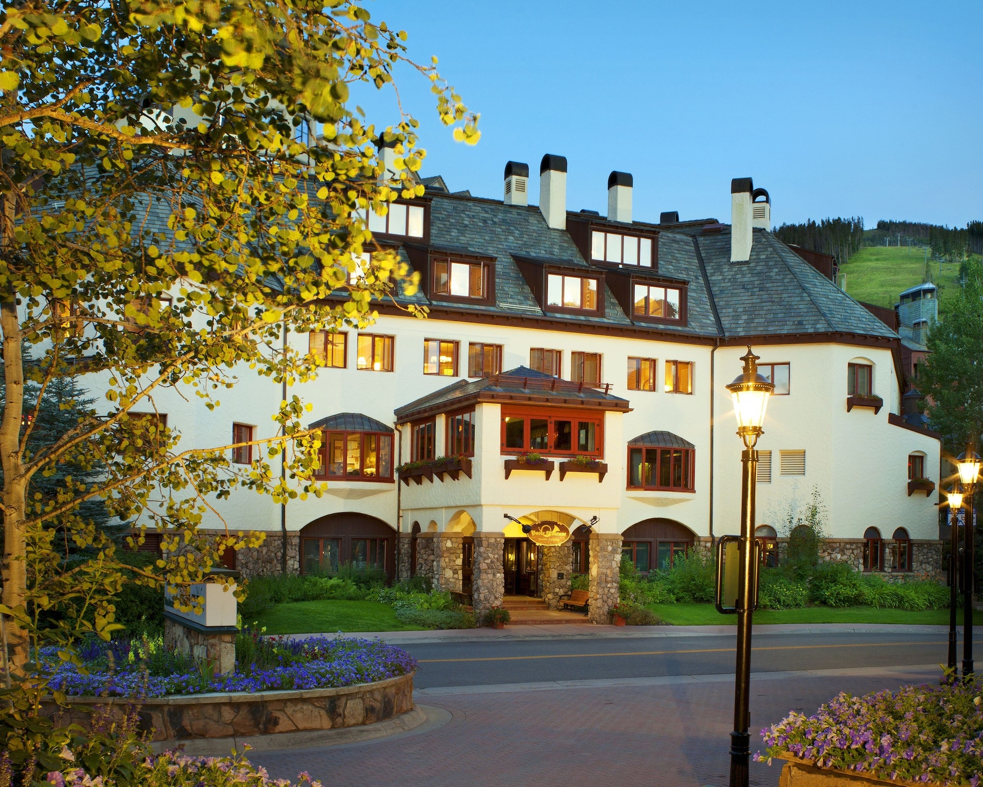 Poste Montane Lodge