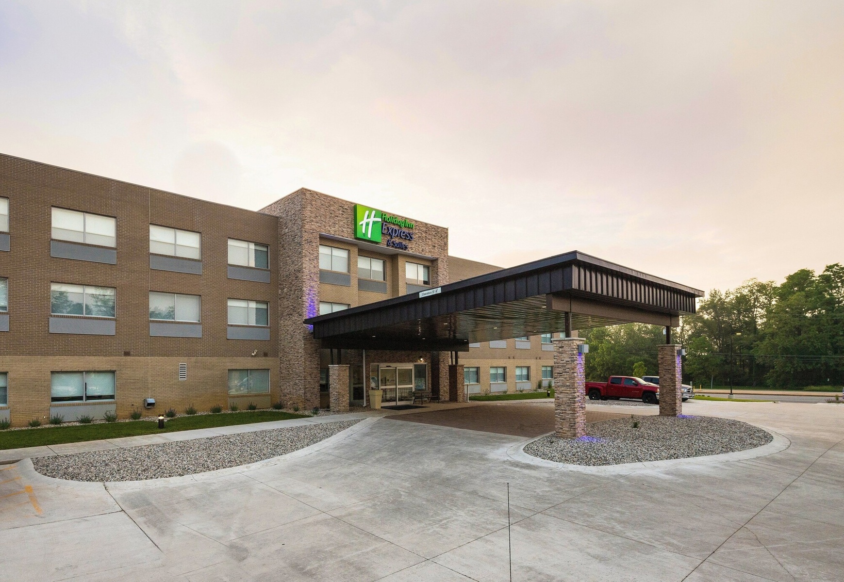 Holiday Inn Express and Suites Portage by IHG