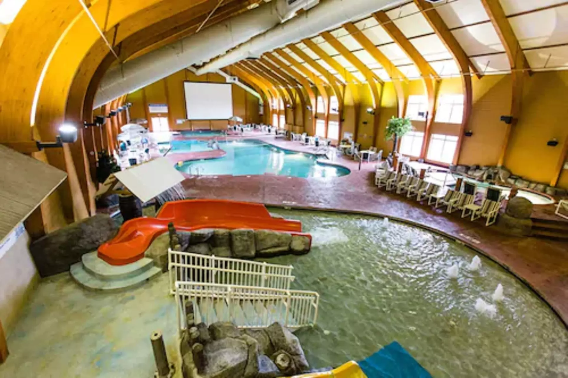 Cranberry Country Lodge - Primary Image