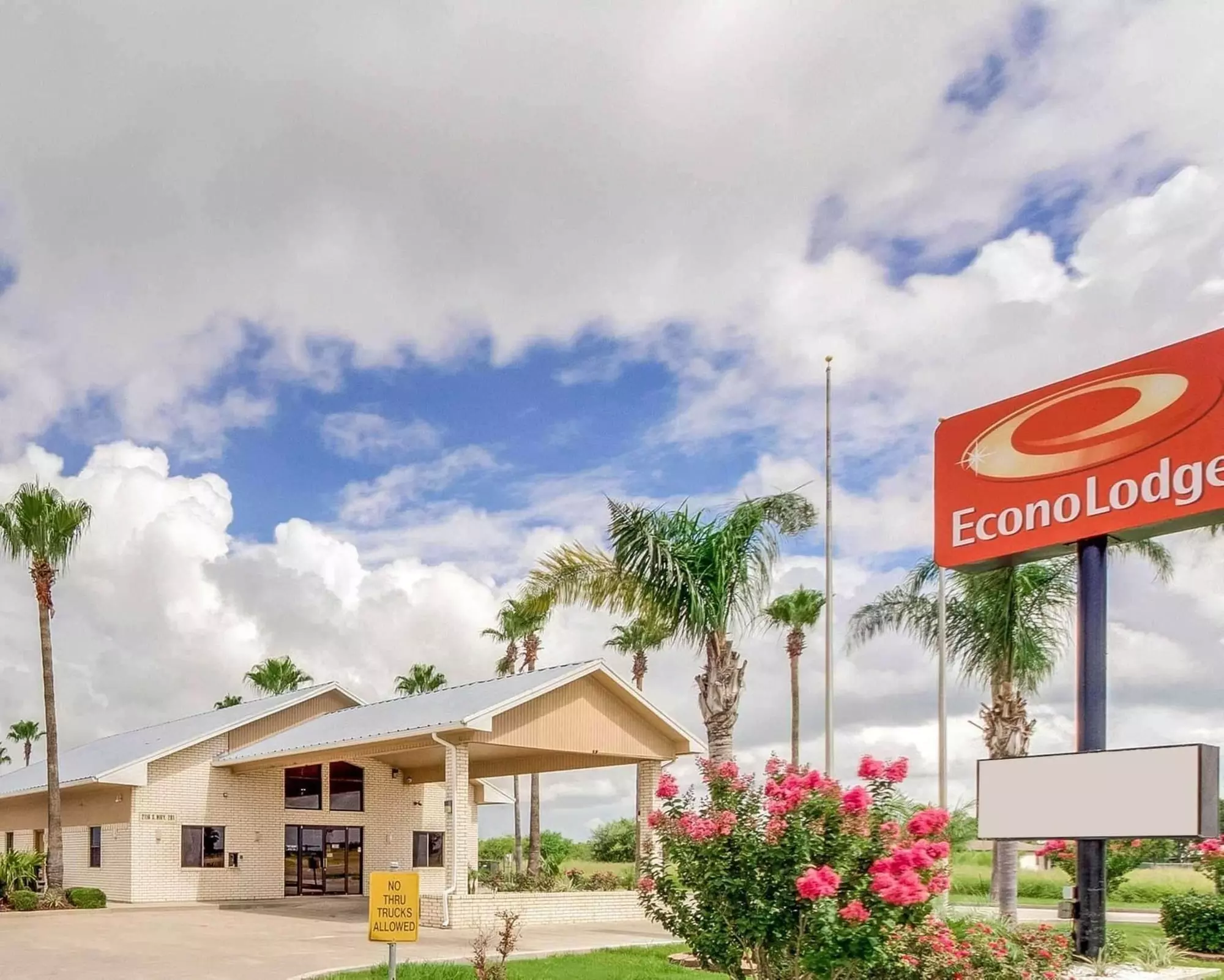Econo Lodge Falfurrias Hwy 281 - Primary Image