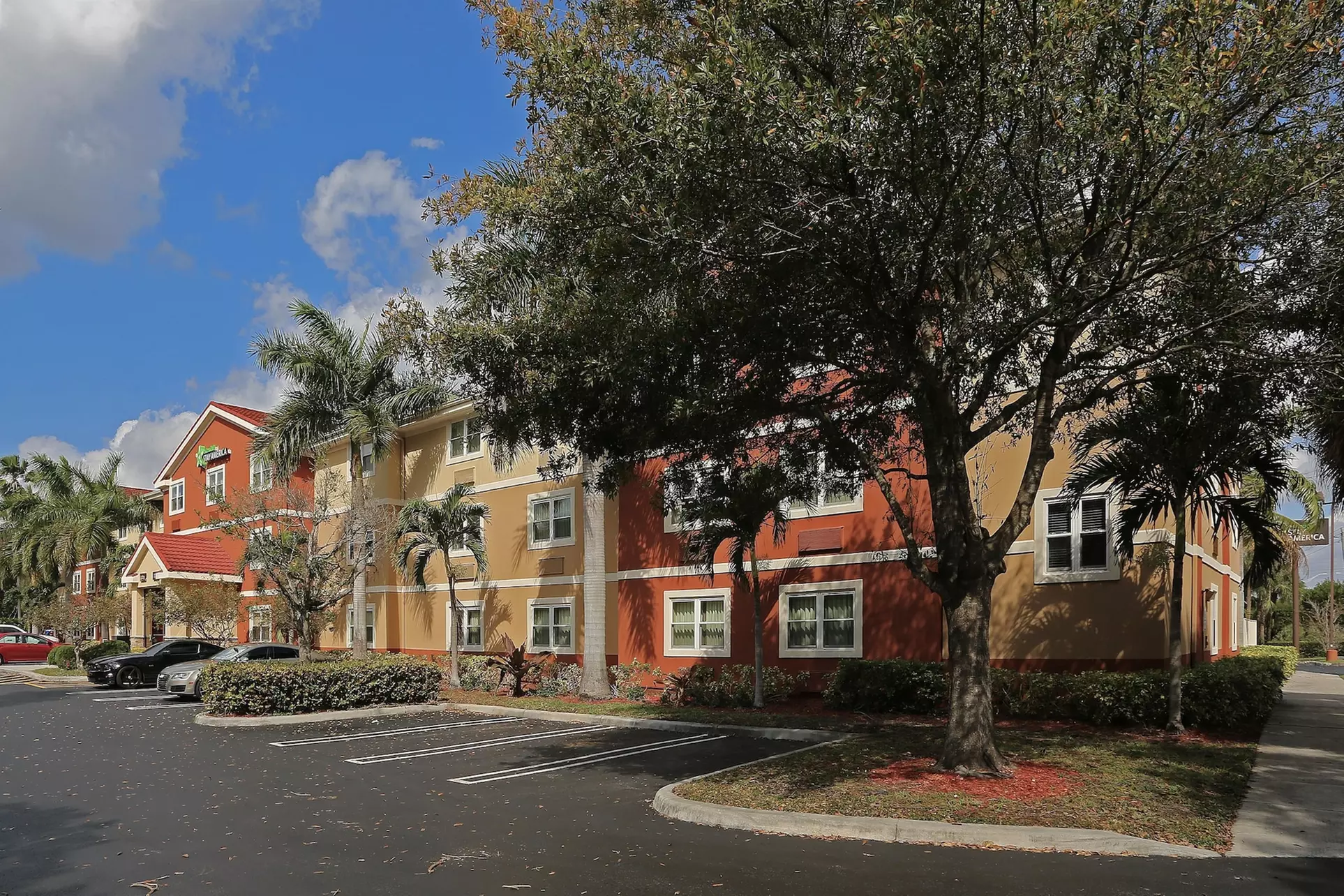 Extended Stay America Suites West Palm Beach Northpnt Corpor - Primary Image