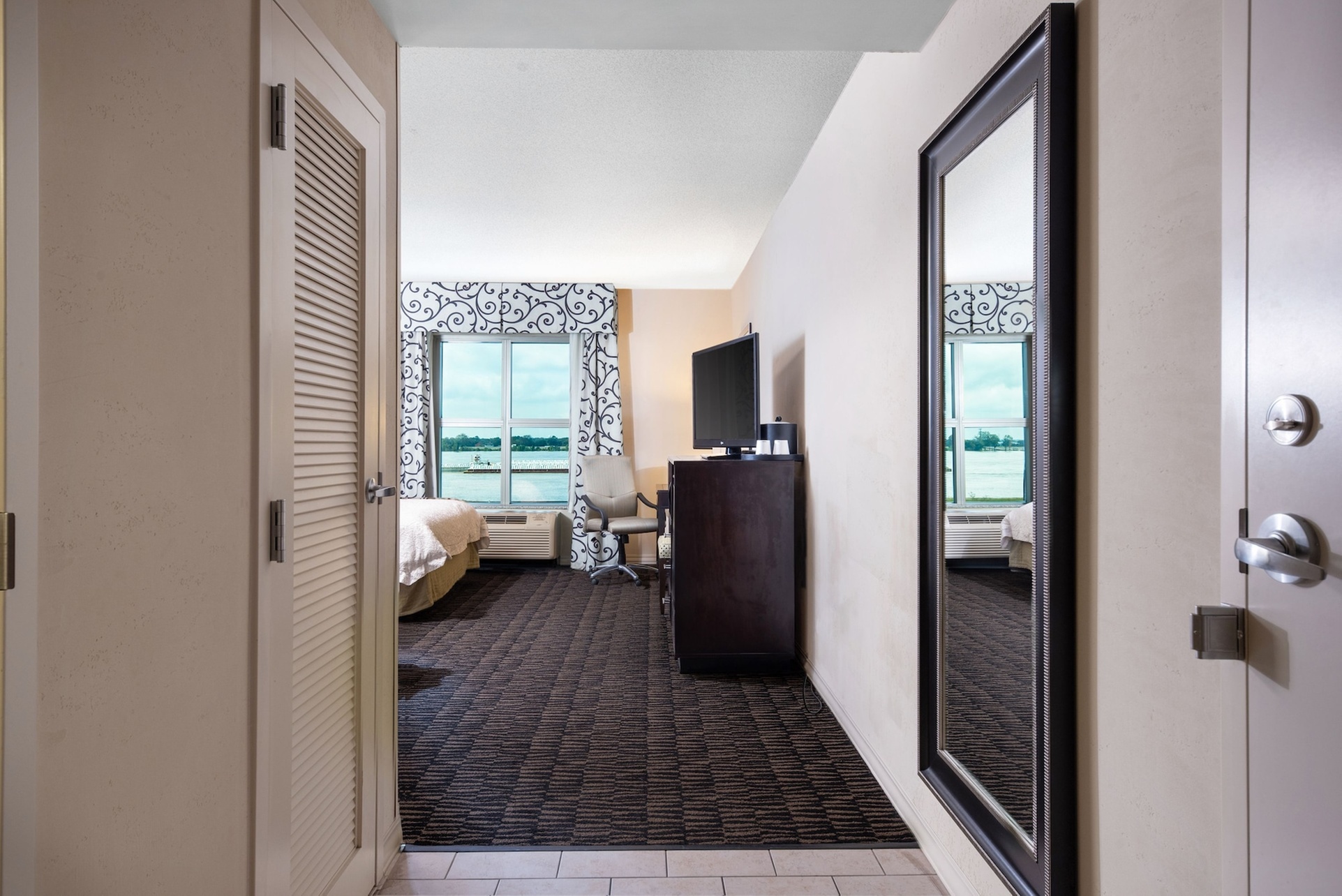 Hampton Inn & Suites Baton Rouge Downtown